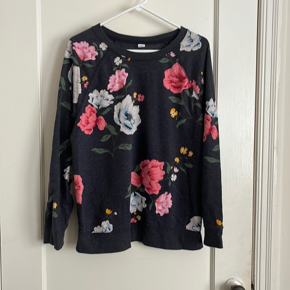 Super Comfy Floral Print Sweatshirt - Like New, Size Large
